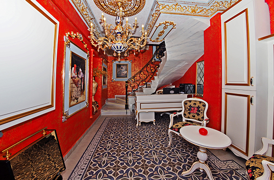 Colosseum Hotel